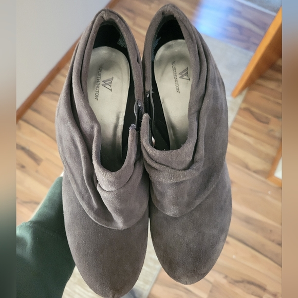 Suede booties - Picture 3 of 4